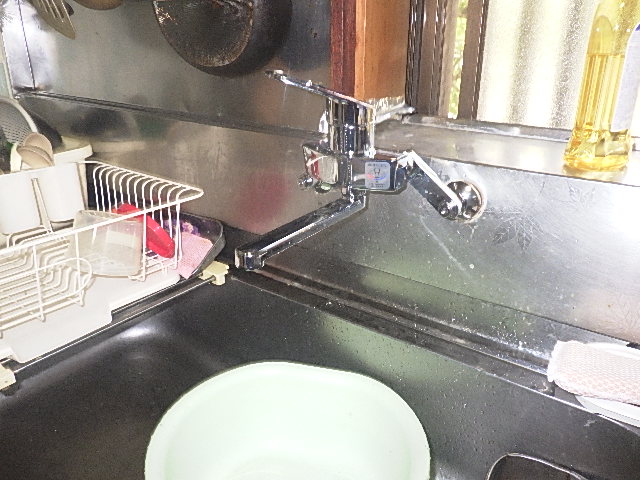 氷見市の台所水栓交換リフォーム 「レバー1本でらくらく操作」