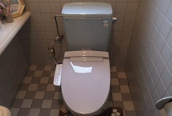 氷見市のトイレリフォーム 「普通便座からシャワートイレへ！快適あたたか」