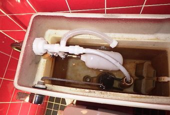 氷見市の修理・お直し 「トイレの水が止まらない修理」