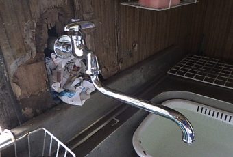 氷見市の小工事 「台所水栓の交換」