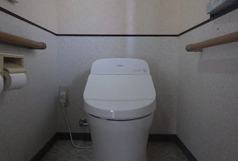 氷見市のトイレリフォーム 「パパっと３時間で工事完了♪」