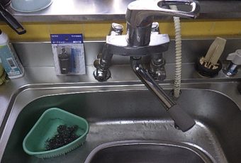 氷見市の台所水栓修理 「カートリッジの交換」