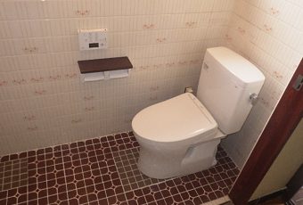 【氷見市】N様邸　和式→洋式トイレにリフォーム！<６日目 data-eio=