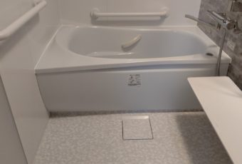 氷見市の浴室リフォーム「土間スペースに最新のシステムバス設置☆」