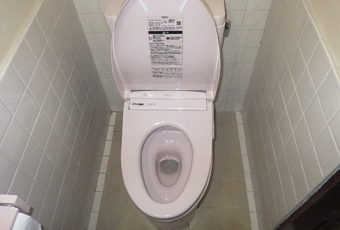 トイレ交換工事「TOTOアプリコットF1A＋ピュアレストRQ」